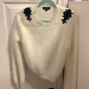 Medium white sweater